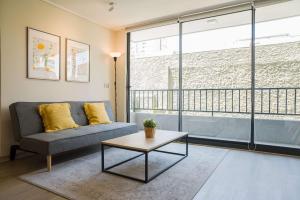 Bright 2D2BR Santiago Apartment Near Attractions
