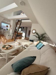 Gemütliche Galeriewohnung im Grünen