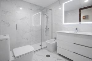 Teatinos Málaga - Premium Family 4BR Apartament