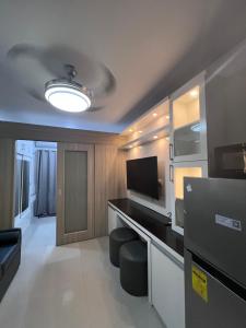 Shell Residences Mall of Asia Caitlin