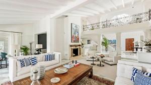 Luxurious Marbella Villa with 5 Bedrooms, Ocean Views, Private Pool
