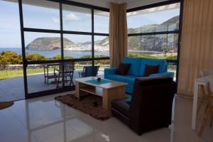 Two-Bedroom Apartment room in Cantinho das Buganvilias AT****