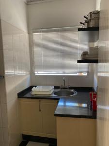 Mandy & Mos Greenfields Cottage