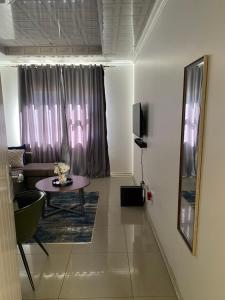 Mandy & Mos Greenfields Cottage