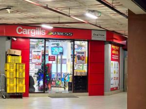 Central & Cozy Modern 2 Bedroom Apartment