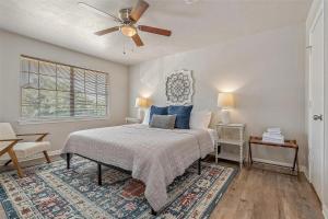 Stylish 2BR Comfort Near Texas A&M - EV-Friendly