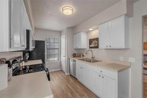 Stylish 2BR Comfort Near Texas A&M - EV-Friendly