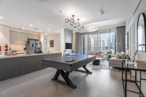 the London Condo - Executive 4BR Pad - Burj Khalifa & Fountain View