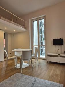 Modern Suite Home Milan - 8 Min metro to city center