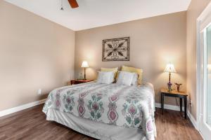 Dog Welcome Condo Sleeps 6 Lake Views Dock Access