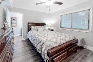 Newly Remodeled Downtown Riverfront Condo Sleep 6