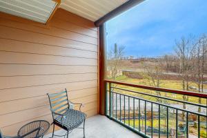 Charming Luxe Condo Sleeps 6 Jetted Tub Fireplace