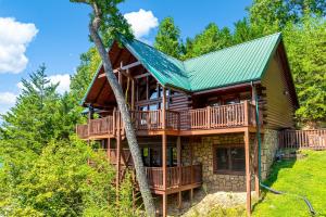 Luxury Mtn Retreat W Breathtaking Views Sleeps 14