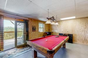 Lakeview Cabin Sleeps 10 Pool Table Hot Tub