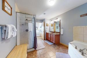 Charming Mtn View Condo Sleeps 6 2 Pools Hot Tub