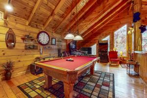 Dog Welcome Cabin Sleeps 10 Hot Tub Pool Table