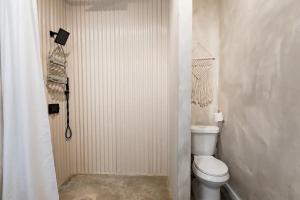 The Foundry 10ksf Pool Ping Pickle 10 Bedroom Sleep 40