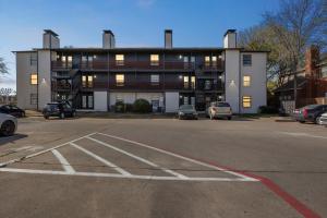 The Landry 188 Spacious and Cozy 2 Bedroom 1bth