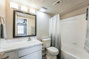 The Landry 136 Spacious and Cozy 2 Bedroom 2bth