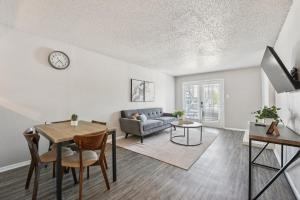 The Landry 107 Spacious and Cozy 2 Bedroom 2bth