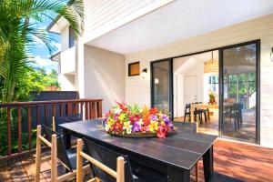 Napili Bay Stunning Studio Oceanfront Villa, Turtle views, Complimentary Rental Car Included! NAB-107 by KBM