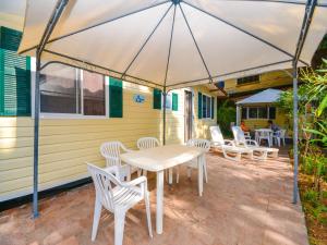 High-quality mobile home on Lake Garda