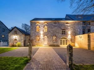 Cosy mansion with private terrace and sauna