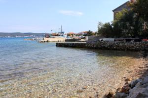 Studio Nevidjane 8401a