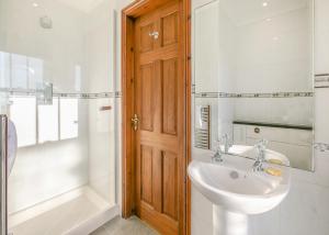 Green Acres Cottages