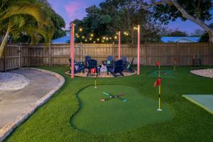 Bradenton Beach Club Poolside Estate Bunkroom