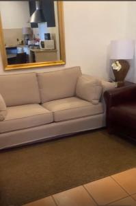 Delightful stylish house with private garden close to downtown