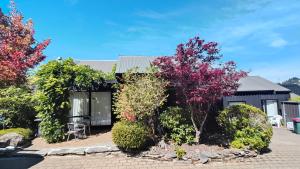 Kōwhai Corner Room at Goldfield Heights