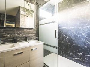 Appartement spacieux avec terrasse privative à Reims - FR-1-870-7