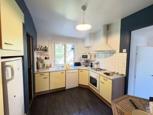 Villa rénovée à 800m plage - 7 pers. - FR-1-831-18