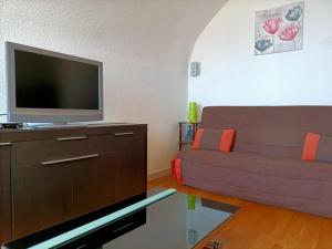 Appartement charmant avec balcon, piscine - 5 pers. - FR-1-619-159