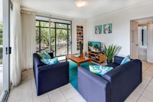 Oasis One Hamilton Island - Affordable Apartment with Buggy