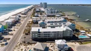 Waterfront Condo with Beach Access and Boat Launch