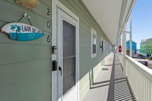 Waterfront Condo with Beach Access and Boat Launch