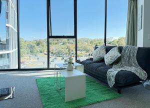 Bright Sunny 1BD Apt in Phillip Free Parking