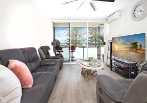 Reddall Waterside Stay