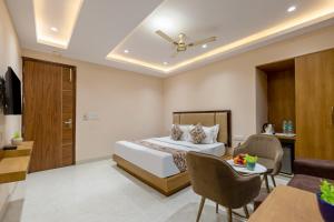 Hotel Sehej Continental At Karol Bagh