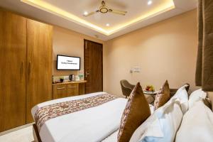 Hotel Sehej Continental At Karol Bagh