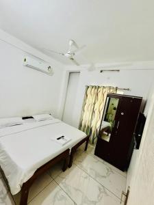 MIRACLE INN Rajagiri