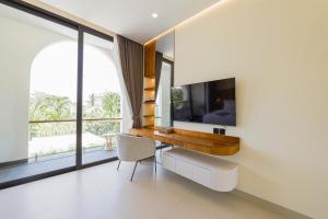 2BR Batu Bolong Exceptional Smart Mediterranean Villa