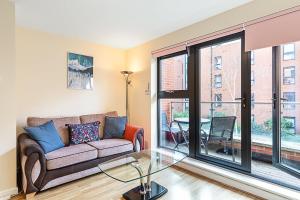 Bow Retreat Near Victoria Park