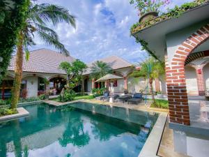 3 Bedroom Private Pool Villa in Central Seminyak