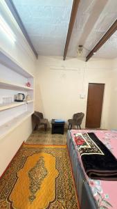 Tandon Lodge On The Ganga Ghat Homestay