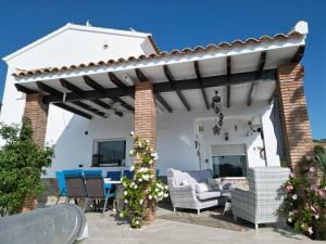 Villa Jessica Sayalonga