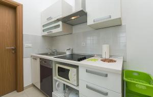 Awesome Apartment In Brela With House Sea View