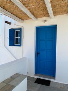 Iosub Houses & Studios - Amazing View Studio in Koumbara